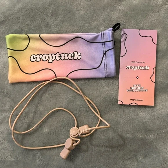 Croptuck - Picture 1 of 1
